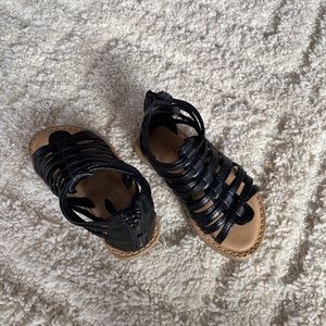 Old Navy Girl Toddler Black Sandals size 5